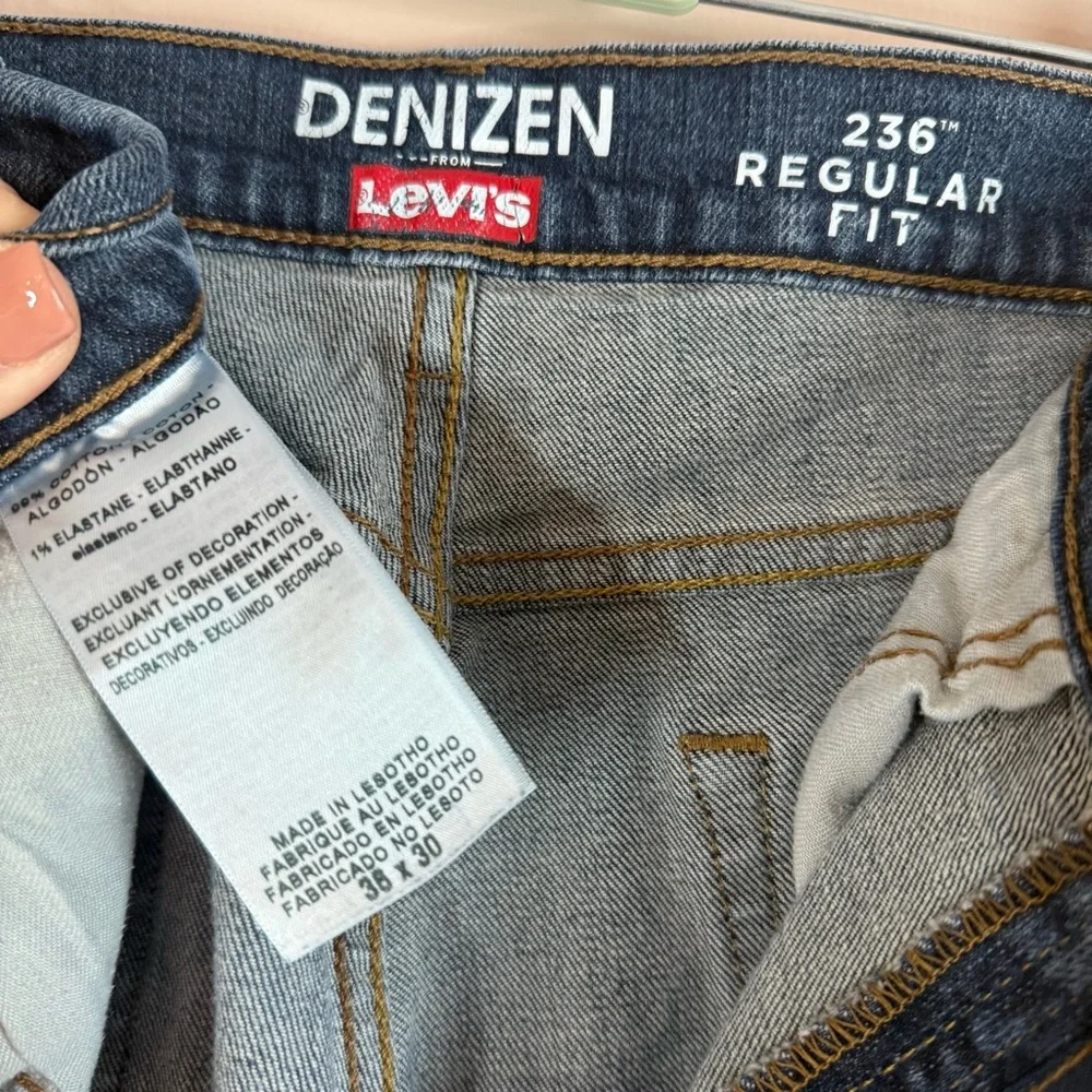 DENIZEN From LEVI’S Men's 236 Regular Fit Jeans 36X30